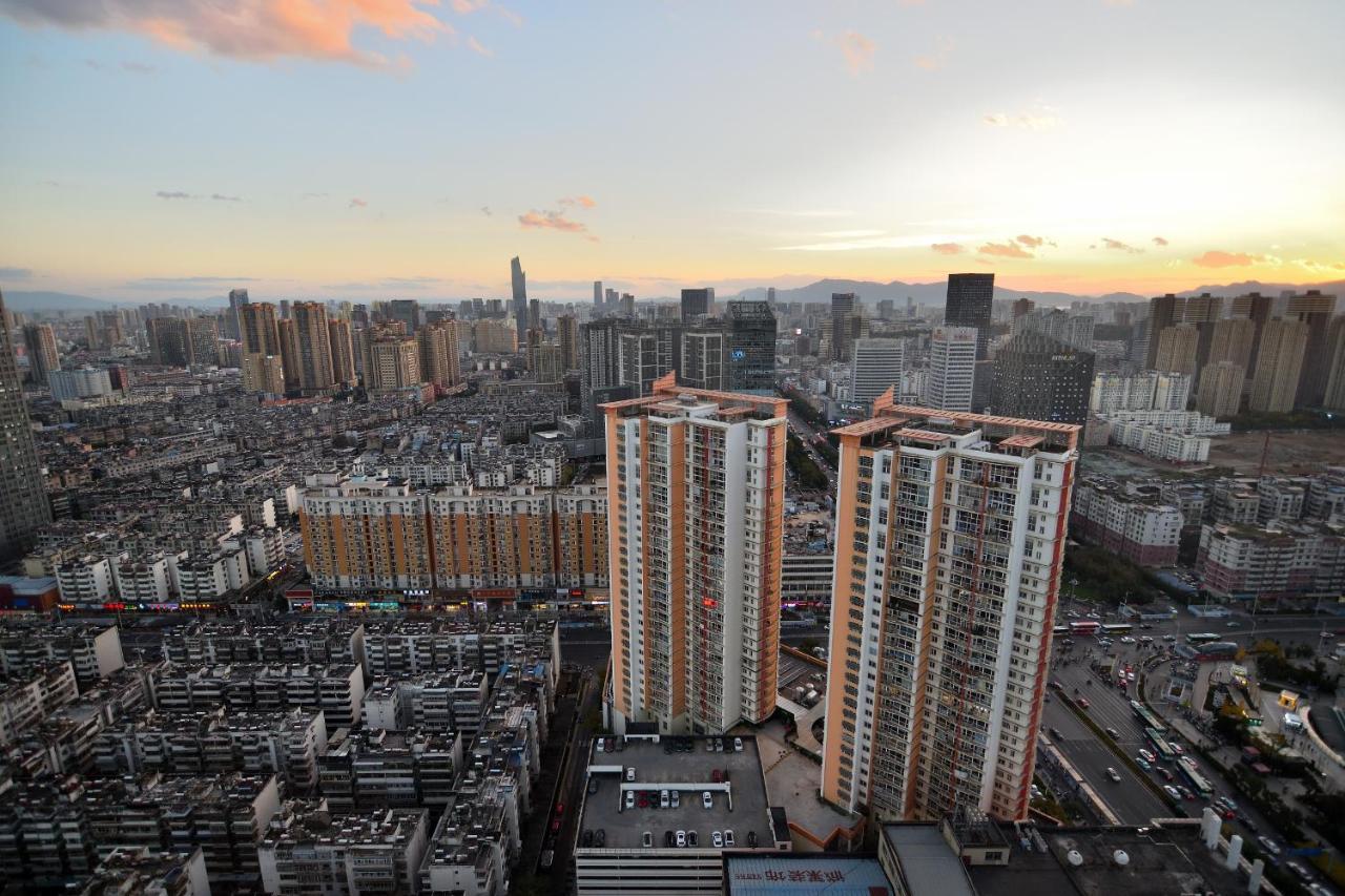 Kunming Hotel High Sky View Apartment Exterior photo
