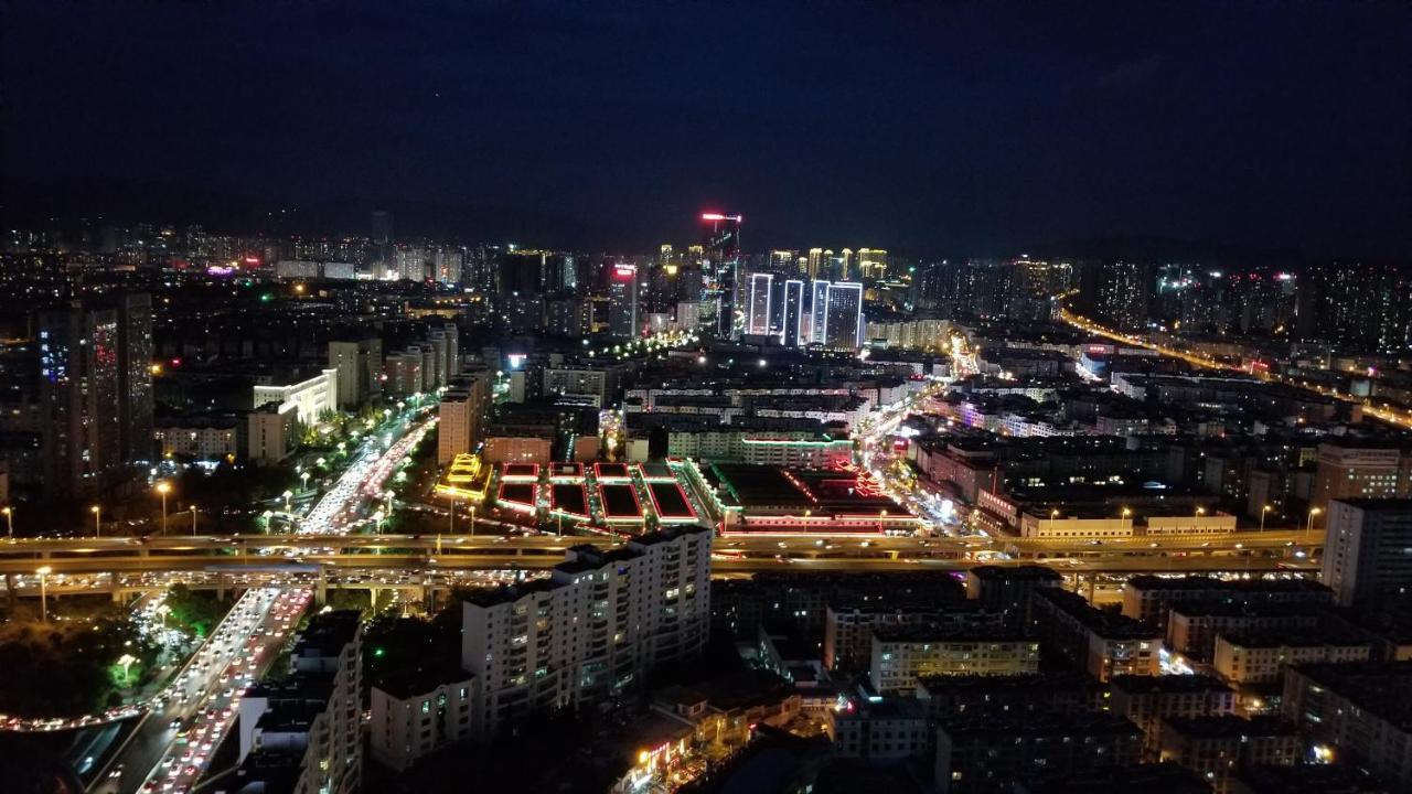 Kunming Hotel High Sky View Apartment Exterior photo